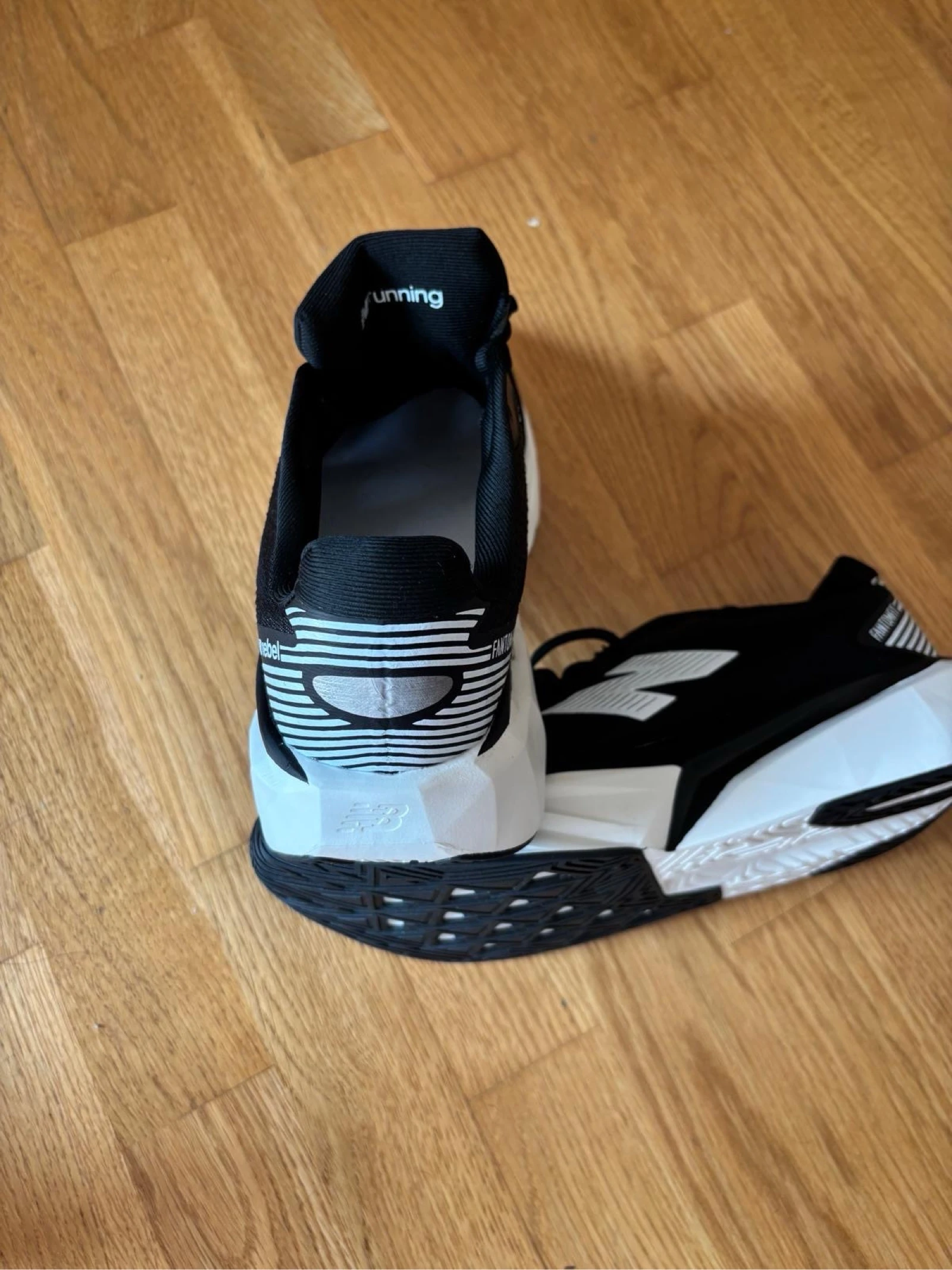 Hardloop sneakers maat 44 – photo 2